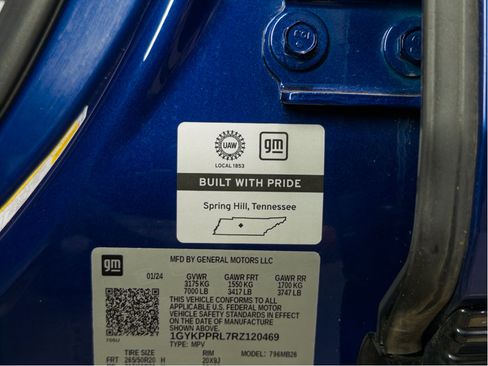 Used 2024 Cadillac Lyriq Luxury w/ LPO, Floor Liner Package AWD/4WD image 39