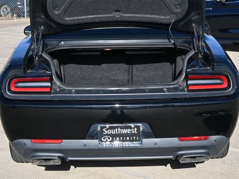 Used 2015 Dodge Challenger R/T w/ Quick Order Package 22B R/T image 19