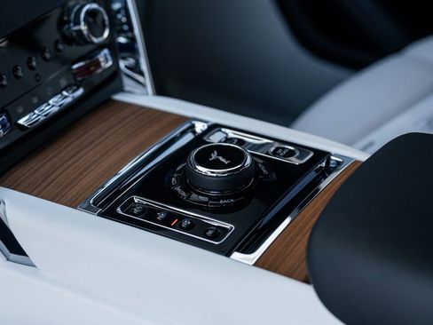 Used 2022 Rolls-Royce Cullinan image 43