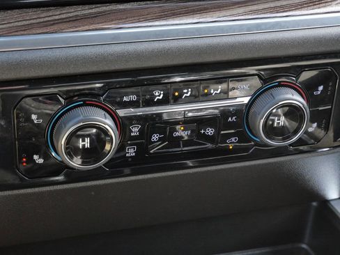 Used 2025 Chevrolet Silverado 1500 RST w/ Convenience Package II image 41