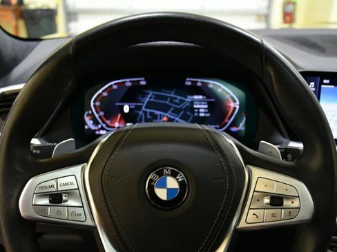 Used 2022 BMW X7 xDrive40i w/ Premium Package AWD/4WD image 37