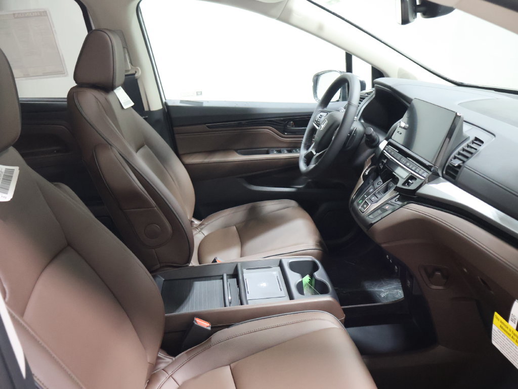 New 2027 Honda Odyssey Touring image 16