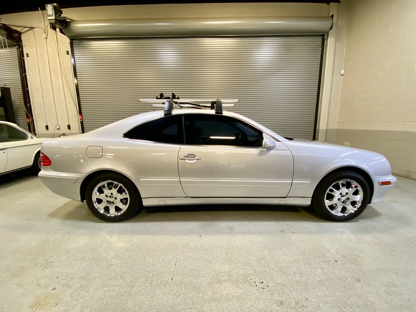Used 2000 Mercedes-Benz CLK 320 Coupe image 14