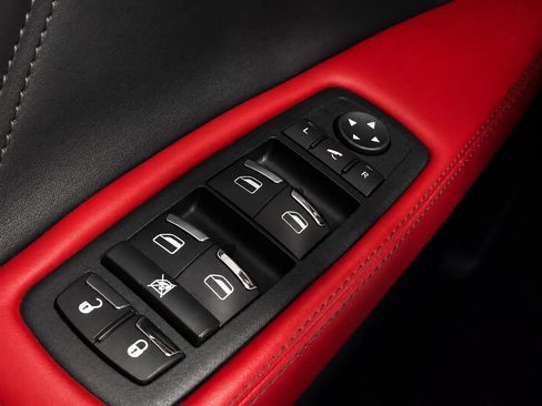 Used 2021 Maserati Ghibli Trofeo RWD image 35