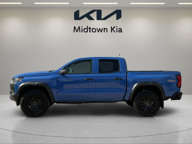 Used 2025 Chevrolet Colorado Trail Boss AWD/4WD image 6
