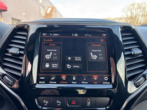 Used 2020 Jeep Cherokee High Altitude image 17