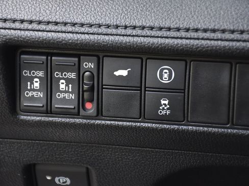 Used 2021 Honda Odyssey EX-L image 19