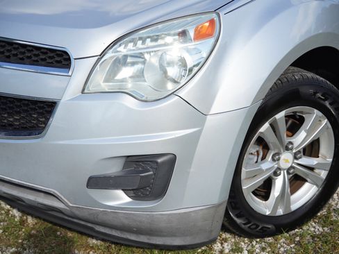 Used 2014 Chevrolet Equinox LS image 38