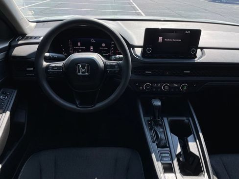 Certified 2025 Honda Accord SE image 11