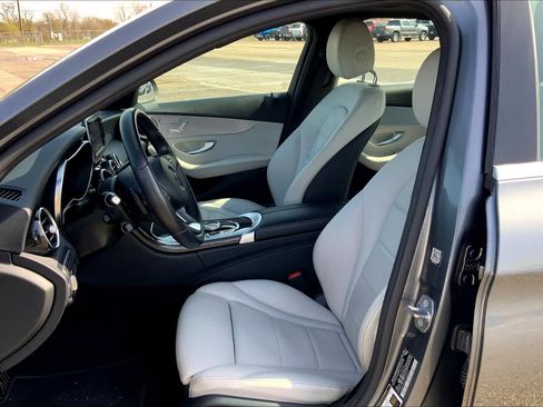 Used 2018 Mercedes-Benz C 300 Sedan image 8
