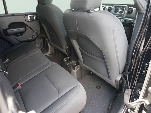 Used 2022 Jeep Wrangler Unlimited Sport AWD/4WD image 14