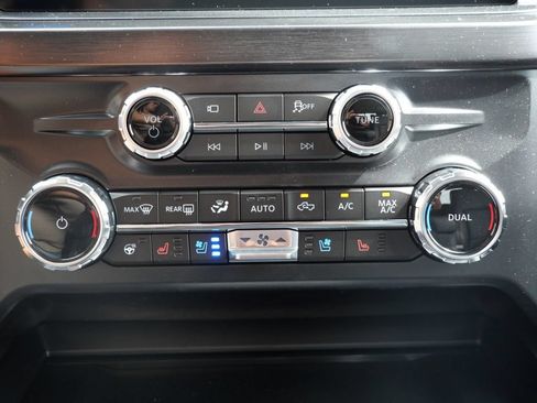 New 2026 Ford F250 Lariat w/ Black Appearance Package AWD/4WD image 27