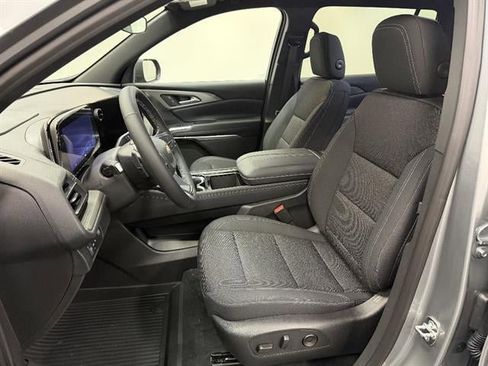New 2026 Chevrolet Traverse LT w/ LPO, Floor Liner Package FWD image 20