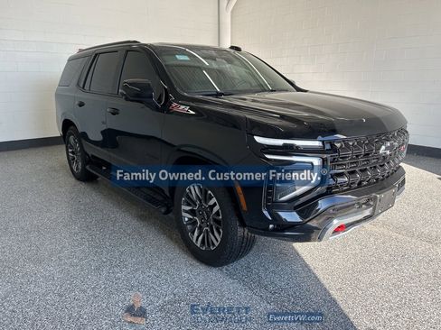 Used 2025 Chevrolet Tahoe Z71 w/ Z71 Off-Road Package image 7