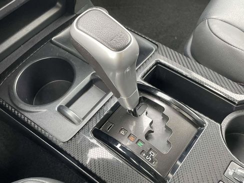 Used 2024 Toyota 4Runner TRD Off-Road Premium image 30