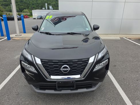 Used 2023 Nissan Rogue SV AWD/4WD image 9
