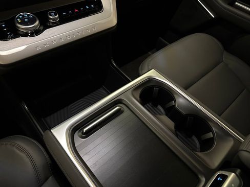 New 2026 Ford Expedition Max Active image 38