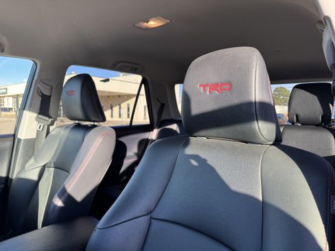 Used 2019 Toyota 4Runner TRD Off-Road Premium image 13