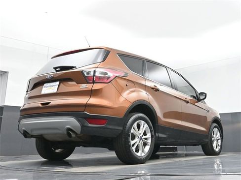Used 2017 Ford Escape SE image 47