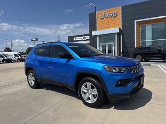 Used 2022 Jeep Compass Latitude AWD/4WD video 1