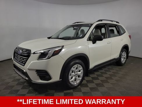 Used 2023 Subaru Forester AWD/4WD image 3