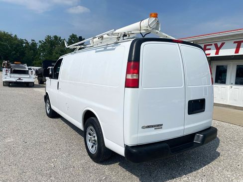 Used 2013 Chevrolet Express 1500 RWD image 5