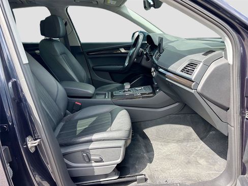 Used 2020 Audi Q5 2.0T Premium w/ Convenience Package AWD/4WD image 28