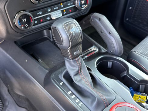 New 2025 Ford Bronco Raptor w/ Interior Carbon Fiber Pack AWD/4WD image 18