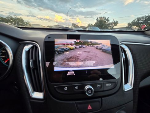 Used 2019 Chevrolet Malibu LT image 26