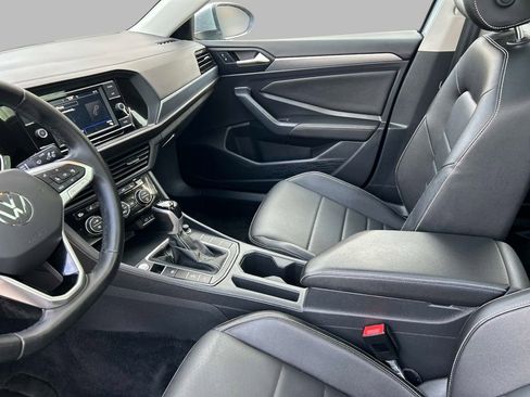 Used 2022 Volkswagen Jetta SE image 20