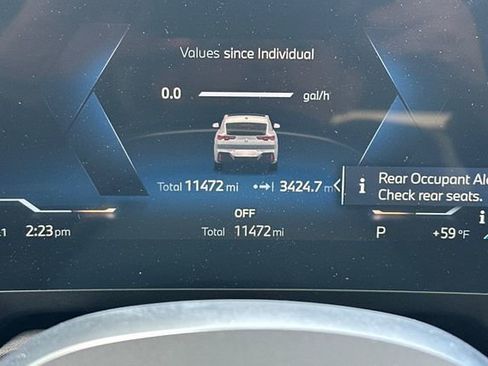 Used 2025 BMW X2 xDrive28i w/ M Sport Package image 30