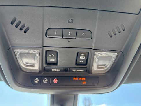 Used 2018 Cadillac XT5 Luxury image 35