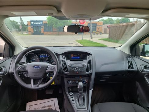 Used 2017 Ford Focus SE image 28