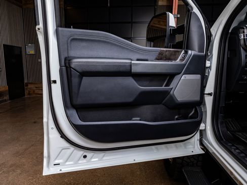 Used 2023 Ford F450 Lariat w/ Lariat Ultimate Package image 36