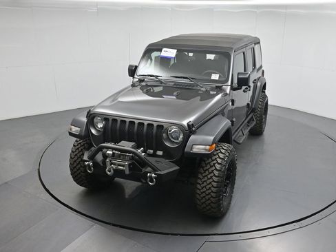 Used 2018 Jeep Wrangler Unlimited Sport image 34