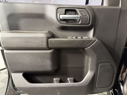 Used 2021 Chevrolet Silverado 1500 Custom AWD/4WD image 12