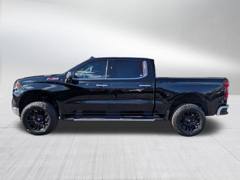 Used 2023 Chevrolet Silverado 1500 LTZ w/ Technology Package AWD/4WD image 2