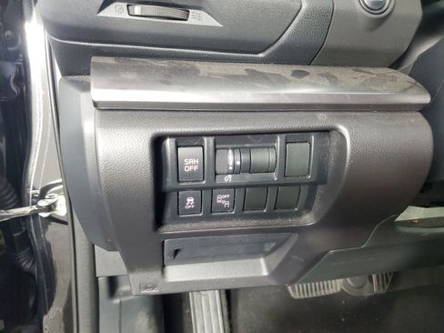 Used 2017 Subaru Impreza 2.0i Limited image 28