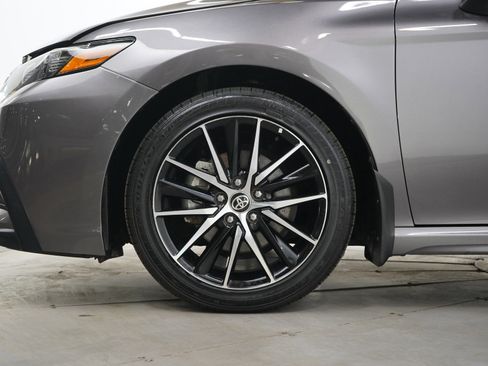 Used 2023 Toyota Camry SE image 29