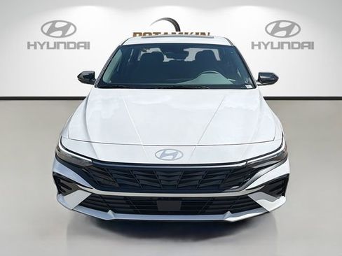 New 2026 Hyundai Elantra SEL Sport Premium FWD image 2