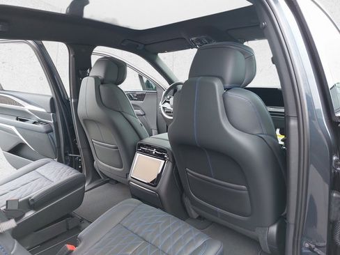 New 2025 Cadillac Escalade IQ Sport 1 w/ LPO, ONYX Package image 12