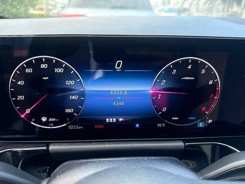 Certified 2025 Mercedes-Benz GLA 250 4MATIC image 3