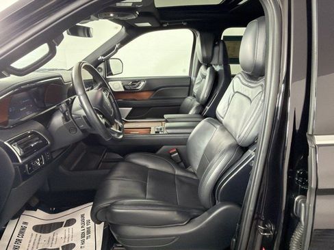 Used 2024 Lincoln Navigator Reserve AWD/4WD image 18