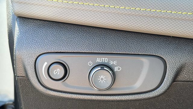 New 2025 Chevrolet TrailBlazer ACTIV w/ Driver Confidence Package FWD image 4