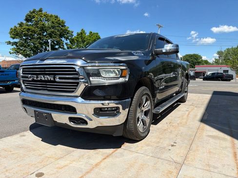 Used 2023 RAM 1500 Laramie AWD/4WD image 8