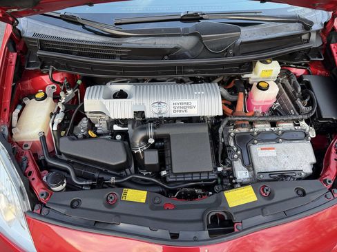 Used 2012 Toyota Prius Four image 29