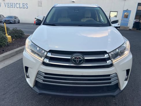 Used 2017 Toyota Highlander Limited image 14