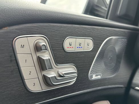 Used 2020 Mercedes-Benz GLE 450 4MATIC w/ AMG Line Exterior image 36