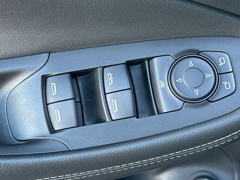 Used 2023 Buick Encore GX Select w/ Sport Touring Package image 12