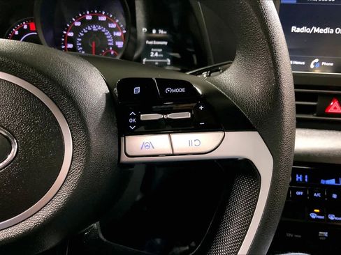 Used 2021 Hyundai Elantra SEL image 24